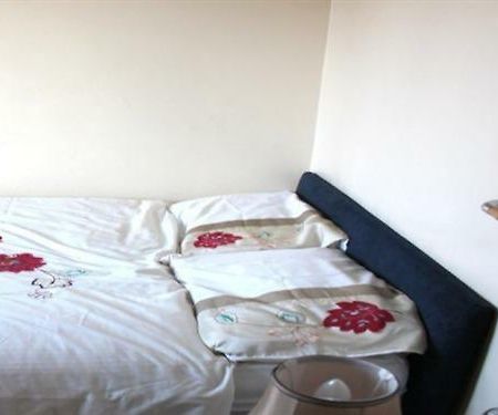 Julius Lodge Bexleyheath Quarto foto