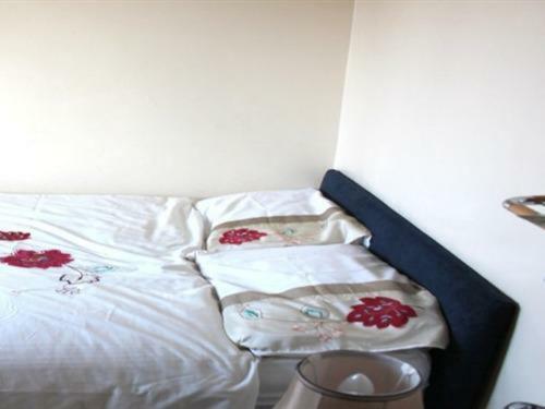 Julius Lodge Bexleyheath Quarto foto